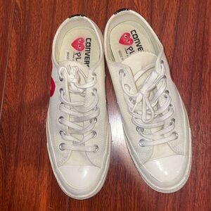 Commes des Garçons low top converse